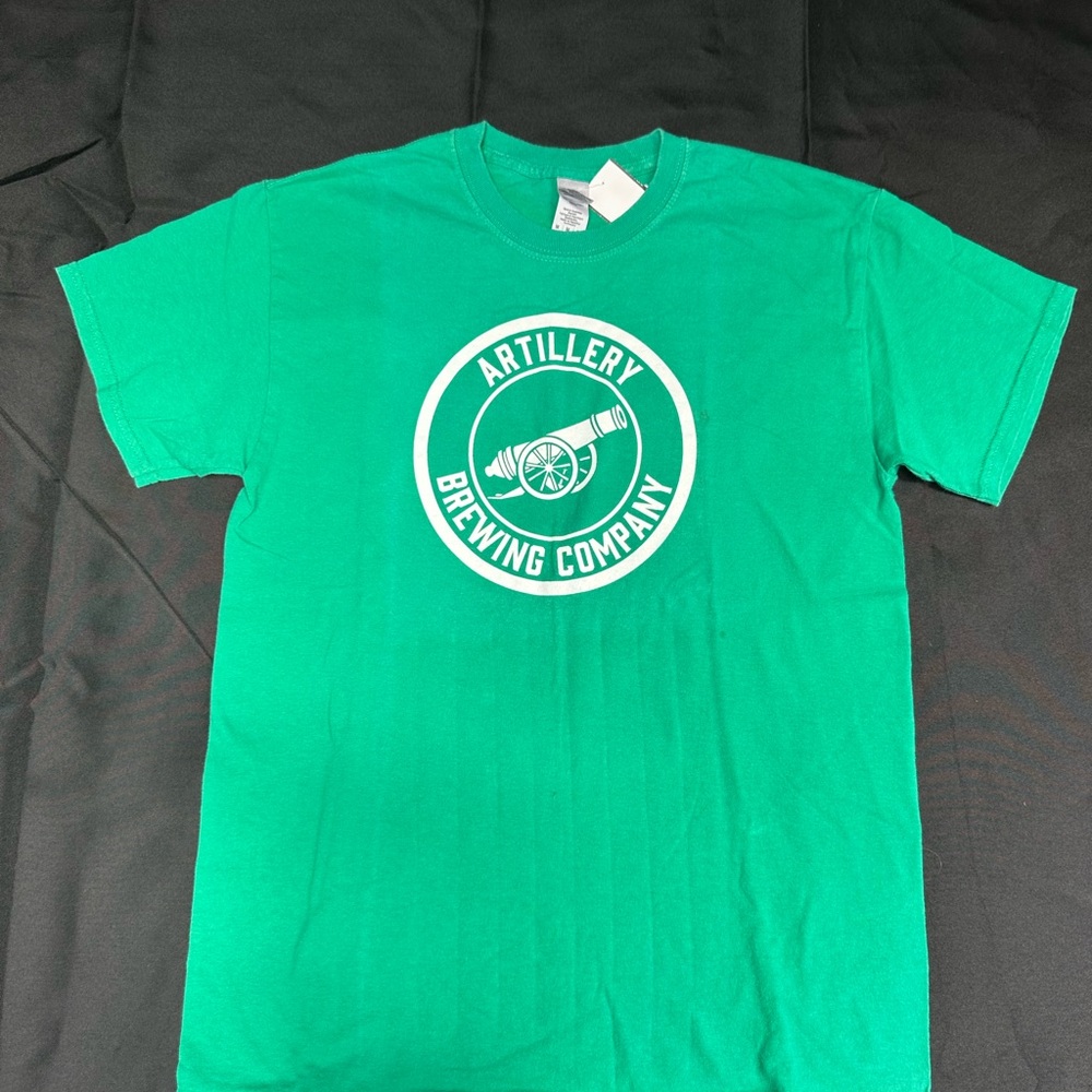 Gildan Green Artillery Brewing T-Shirt size M